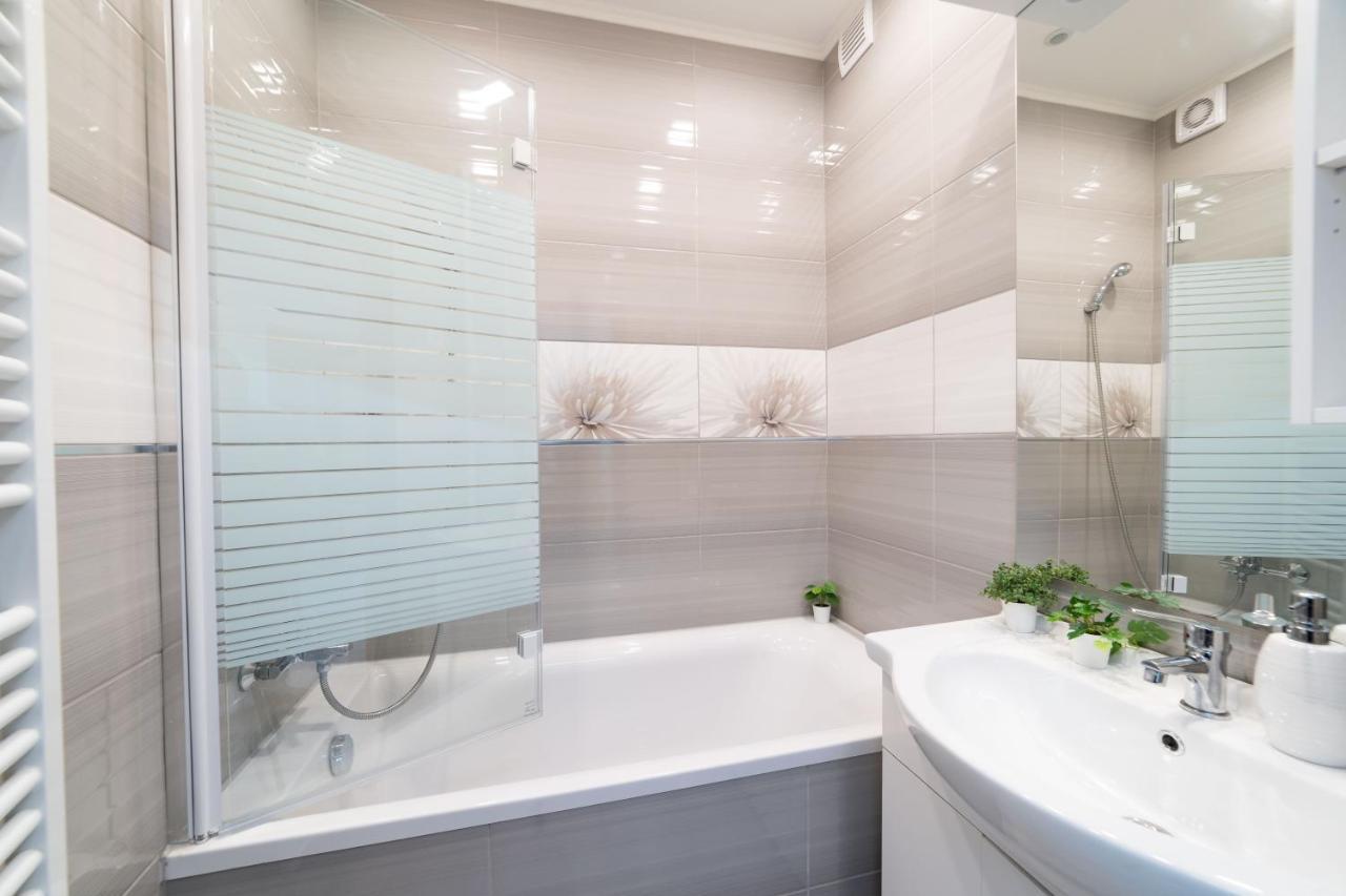 Comfort 66 - Real-Life 3-Room Family Stay With 4 Beds Miskolc Exterior photo